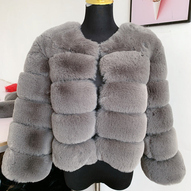 Latest stylish women’s faux fur coat.