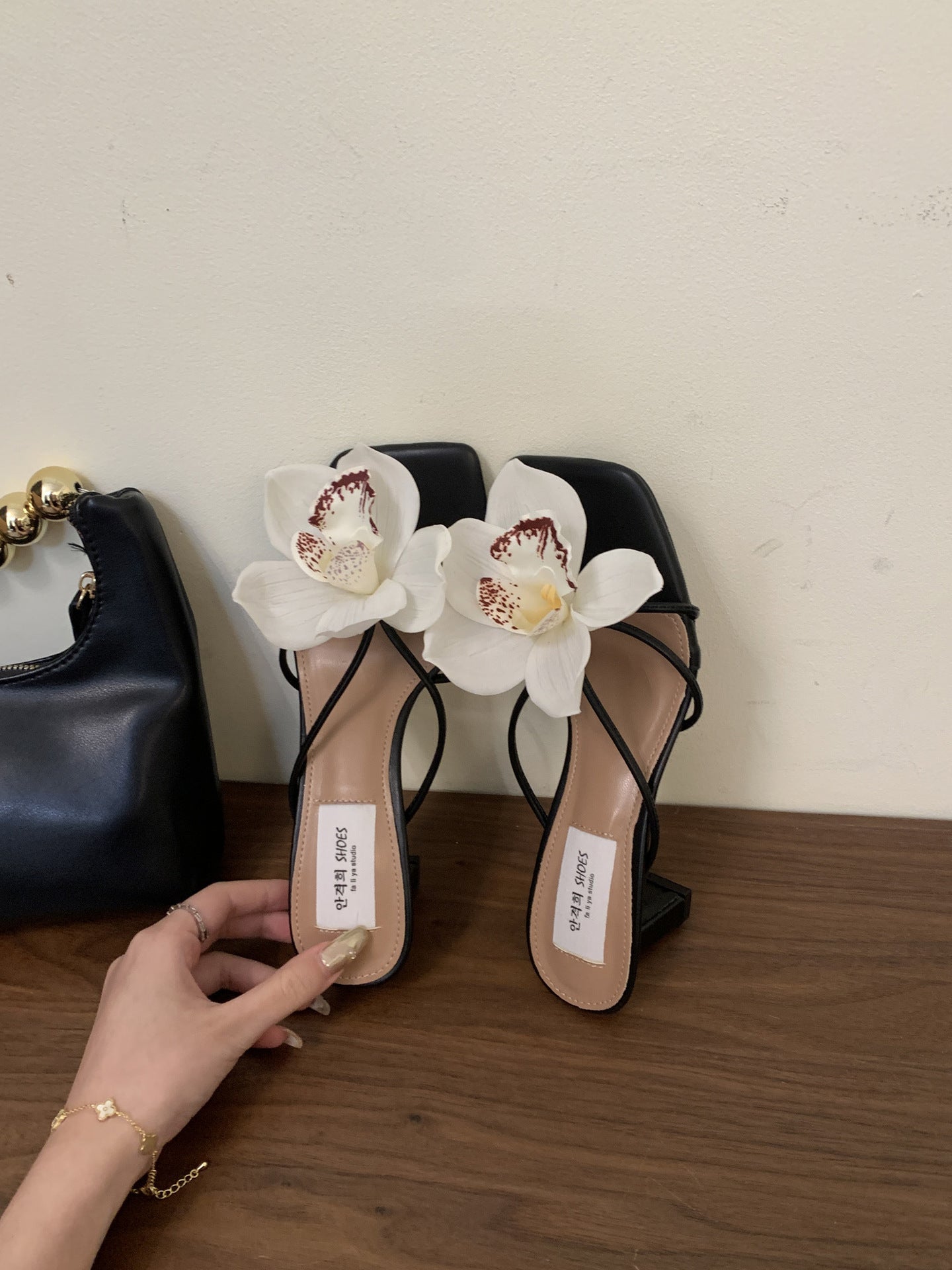 Shop Trendy Floral Sandals for Pakistani Women
