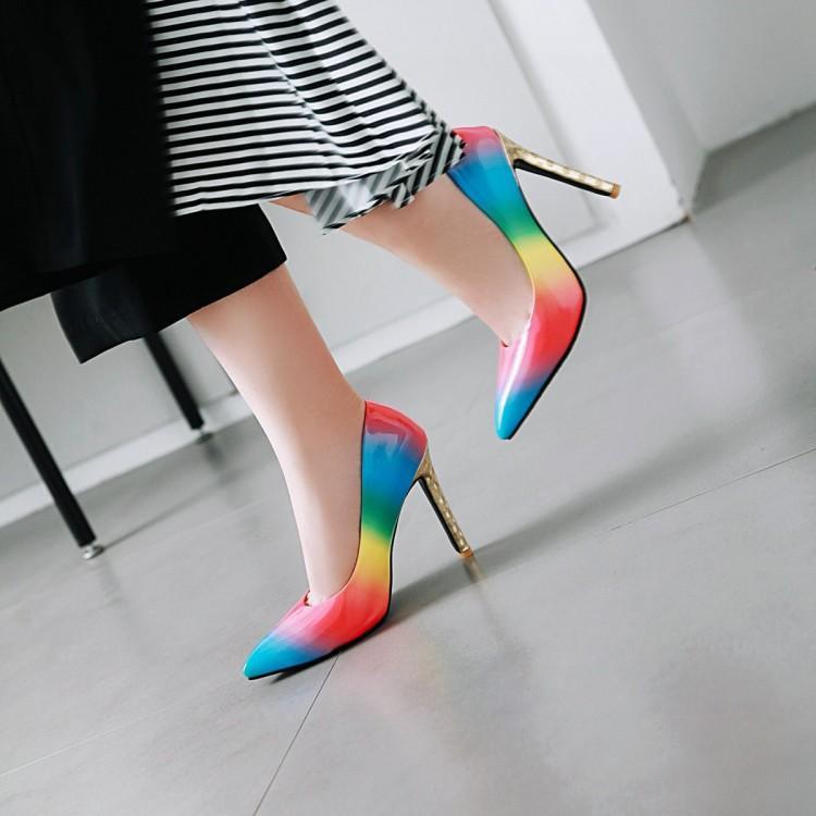 Rainbow Low-Top Pointed Toe Adhesive Shoes