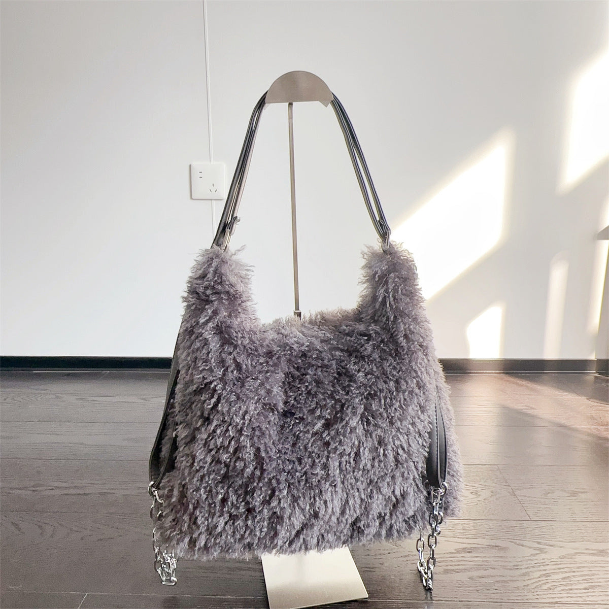 Buy stylish trendy fur bag 