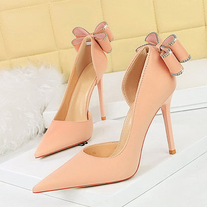 Elegant pointed-toe  heels online